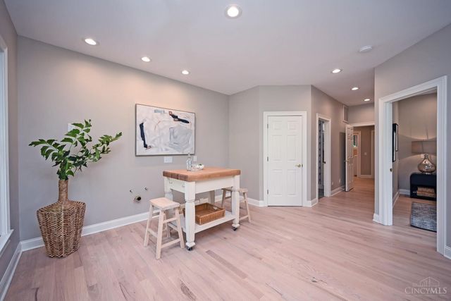 4389 N Mason Montgomery Road, Mason, OH 45040