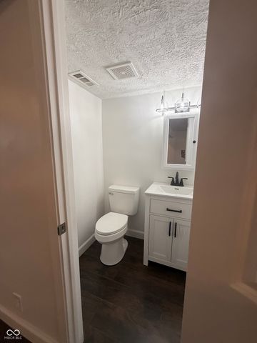 3851 Esquire Place, Indianapolis, IN 46226