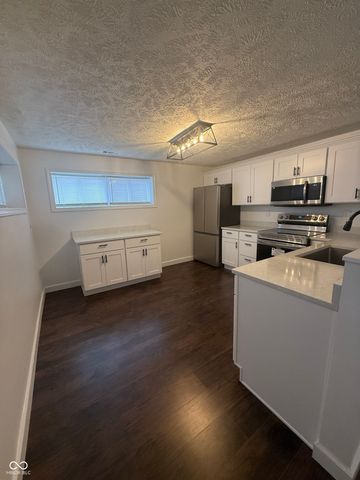 3851 Esquire Place, Indianapolis, IN 46226