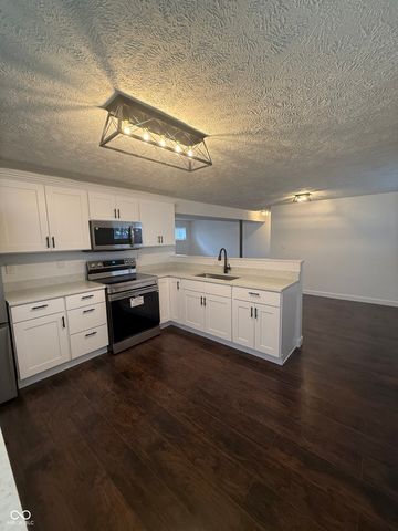 3851 Esquire Place, Indianapolis, IN 46226