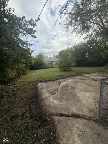 3851 Esquire Place, Indianapolis, IN 46226