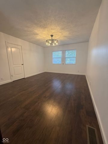 3851 Esquire Place, Indianapolis, IN 46226