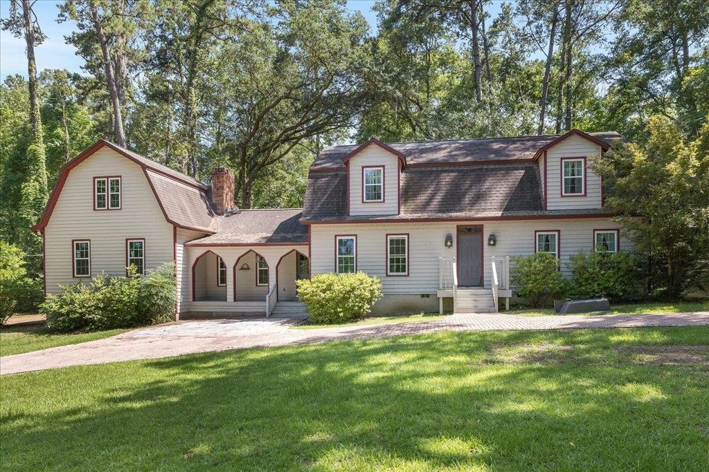 2011 Sara Lee Lane, Tallahassee, FL 32312