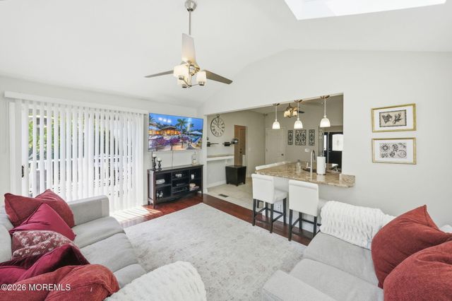 295 Frank Applegate Road, Jackson, NJ 08527