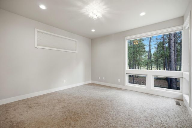 60734 Golf Village Loop, Bend, OR 97702