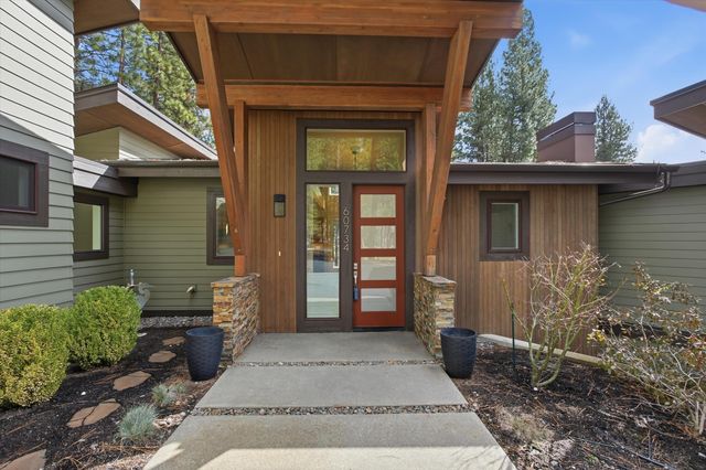 60734 Golf Village Loop, Bend, OR 97702