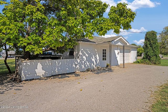 610 Cedar Grove Rd, Shepherdsville, KY 40165