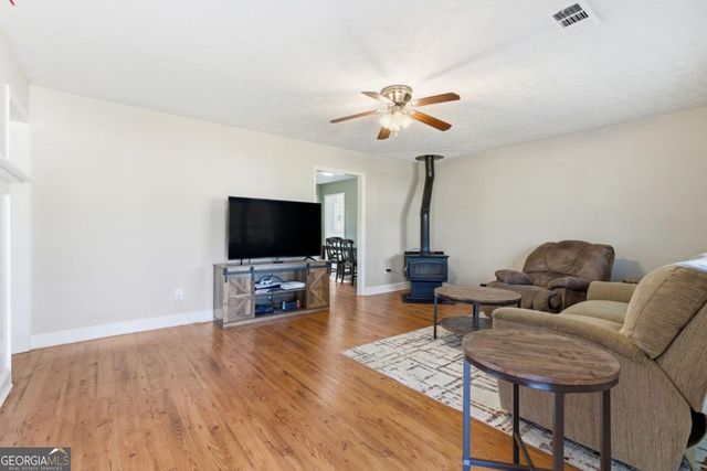 127 Springbrook Drive, Auburn, GA 30011