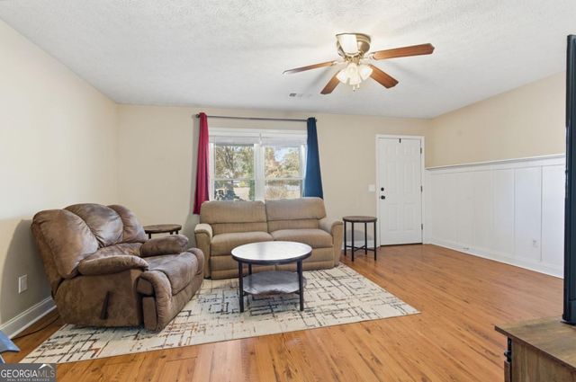 127 Springbrook Drive, Auburn, GA 30011