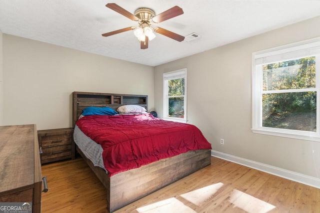 127 Springbrook Drive, Auburn, GA 30011