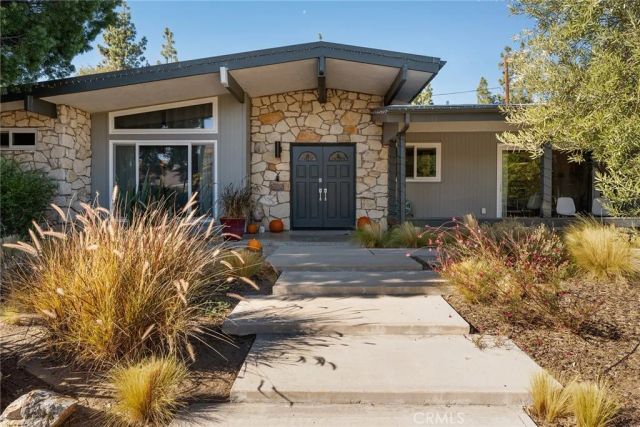 4835 Almidor Avenue, Woodland Hills, CA 91364