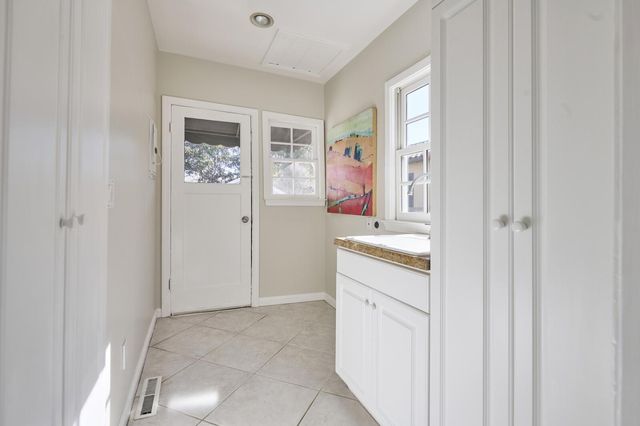 1012 N Humboldt Street, San Mateo, CA 94401