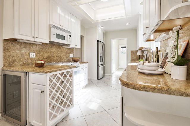 1012 N Humboldt Street, San Mateo, CA 94401