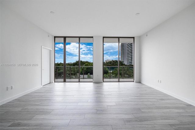 2678 Tigertail Ave 404, Miami, FL 33133