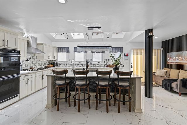 499 Madison St, Fall River, MA 02720