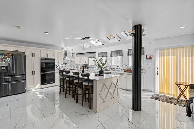 499 Madison St, Fall River, MA 02720