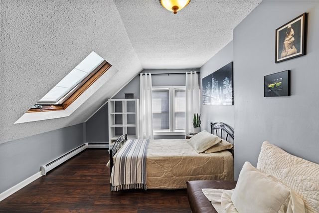 499 Madison St, Fall River, MA 02720