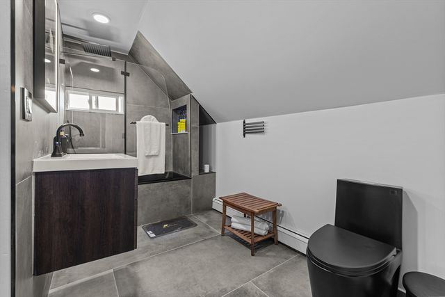 499 Madison St, Fall River, MA 02720