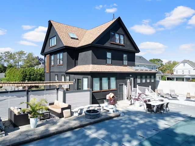 499 Madison St, Fall River, MA 02720