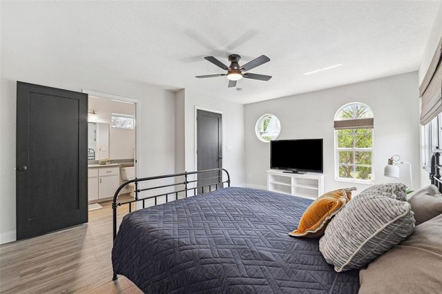 640 KENNETH WAY, Tarpon Springs, FL 34689
