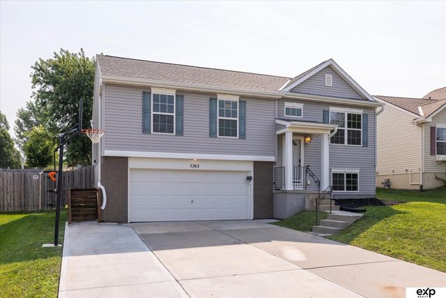 5363 S 194th Avenue, Omaha, NE 68135