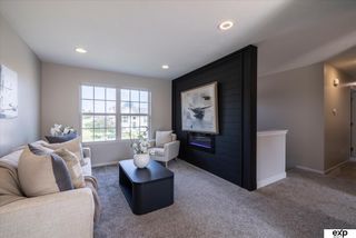 5363 S 194th Avenue, Omaha, NE 68135