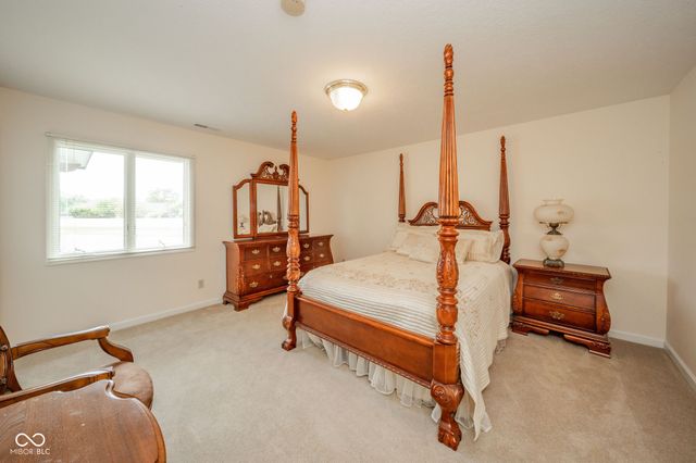 1815 S Patriot Drive, Yorktown, IN 47396