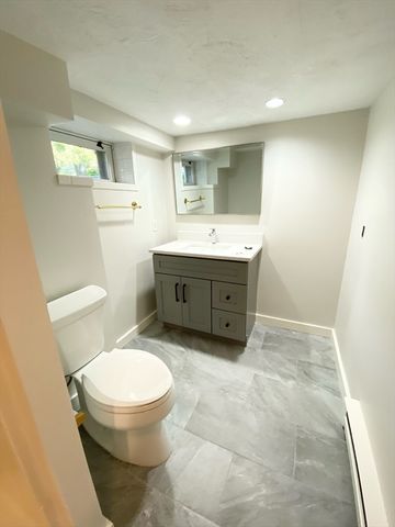 103 Powers St, Needham, MA 02492