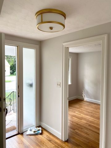 103 Powers St, Needham, MA 02492