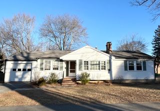 103 Powers St, Needham, MA 02492