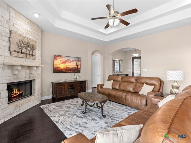 1651 Lake Ridge Boulevard, Canyon Lake, TX 78133