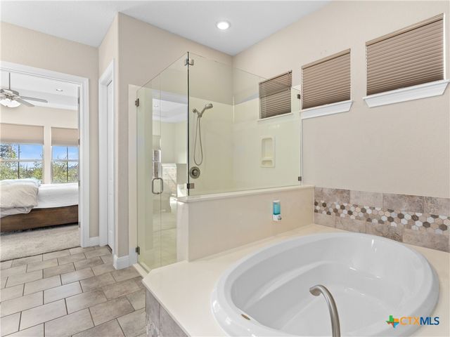 1651 Lake Ridge Boulevard, Canyon Lake, TX 78133