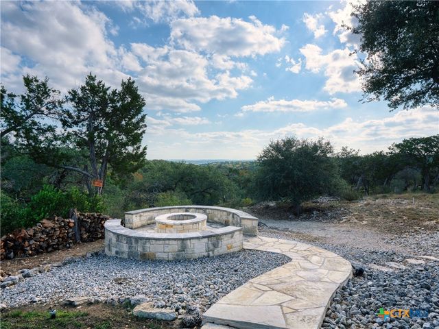 1651 Lake Ridge Boulevard, Canyon Lake, TX 78133