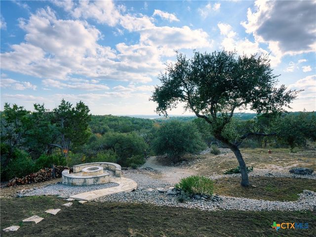 1651 Lake Ridge Boulevard, Canyon Lake, TX 78133