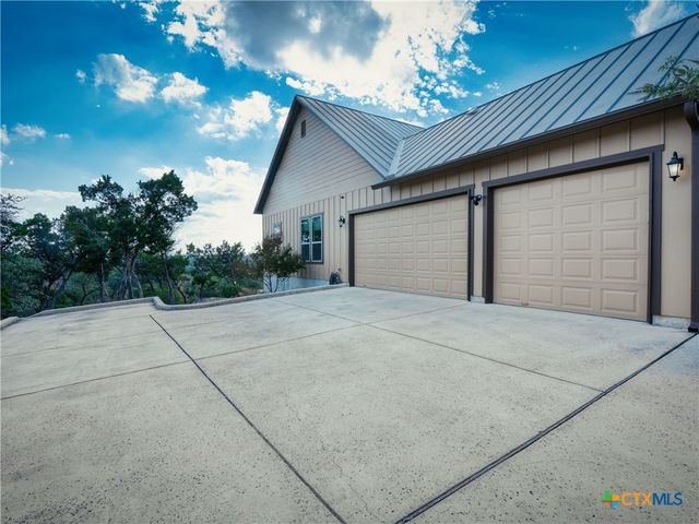 1651 Lake Ridge Boulevard, Canyon Lake, TX 78133