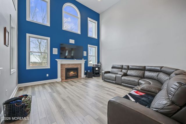 28 Gibson Drive, Hazlet, NJ 07730