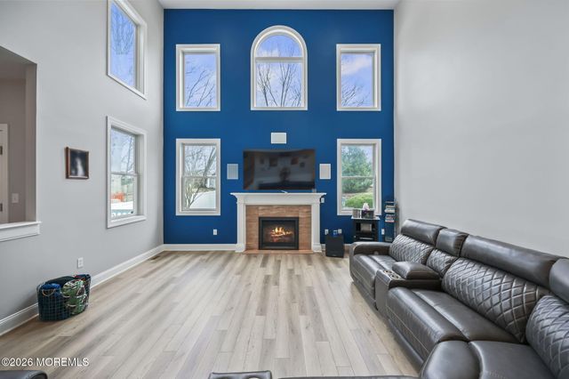 28 Gibson Drive, Hazlet, NJ 07730