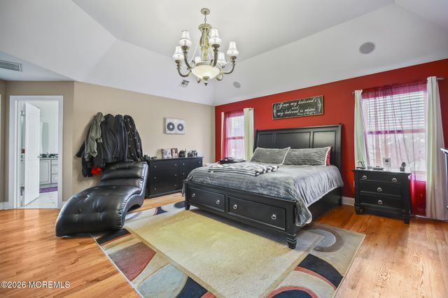 28 Gibson Drive, Hazlet, NJ 07730