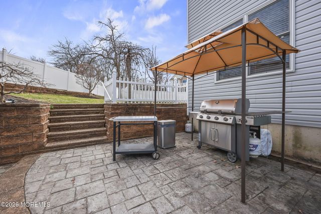 28 Gibson Drive, Hazlet, NJ 07730