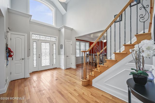 28 Gibson Drive, Hazlet, NJ 07730