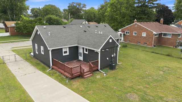 25511 Dartmouth Street, Dearborn Heights, MI 48125