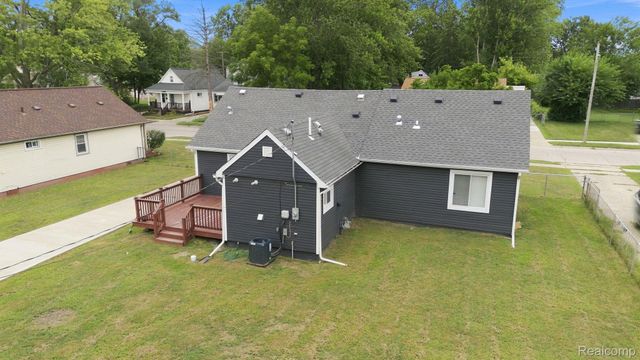 25511 Dartmouth Street, Dearborn Heights, MI 48125