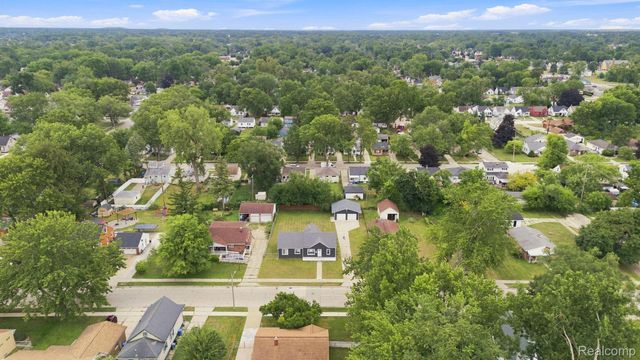 25511 Dartmouth Street, Dearborn Heights, MI 48125