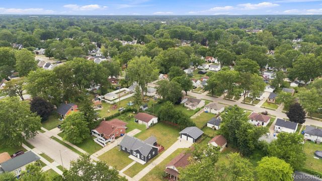 25511 Dartmouth Street, Dearborn Heights, MI 48125