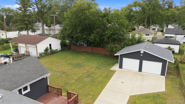 25511 Dartmouth Street, Dearborn Heights, MI 48125