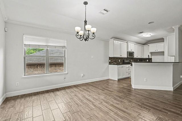 808 N Ridge Drive, Fort Worth, TX 76108