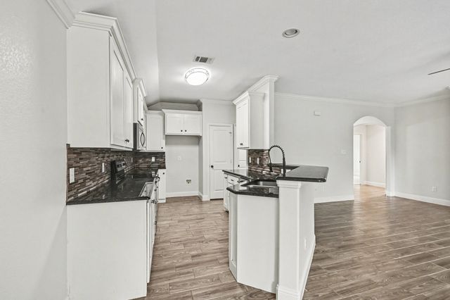 808 N Ridge Drive, Fort Worth, TX 76108