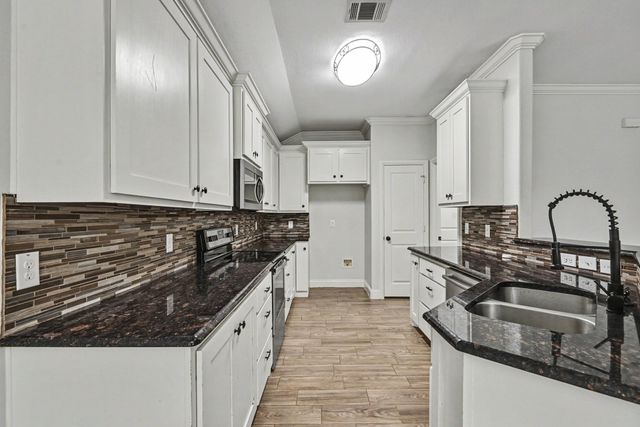 808 N Ridge Drive, Fort Worth, TX 76108