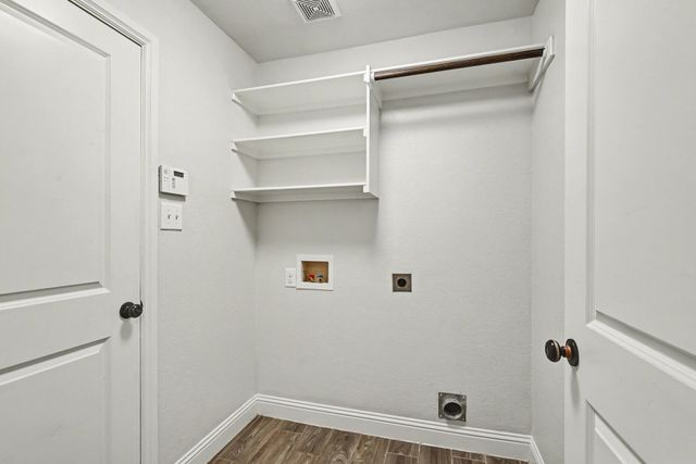 808 N Ridge Drive, Fort Worth, TX 76108