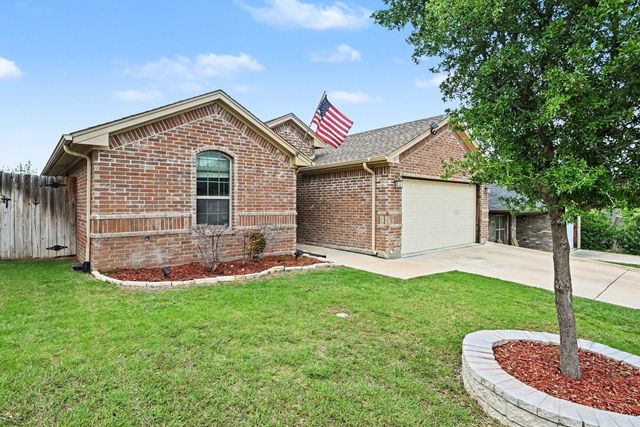 808 N Ridge Drive, Fort Worth, TX 76108